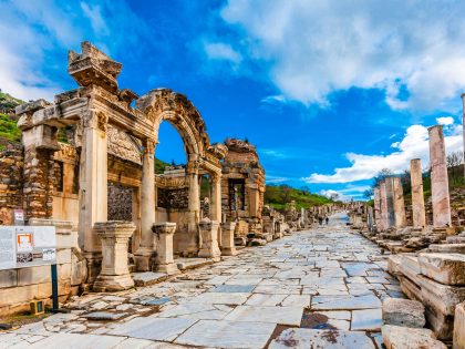 the-ruins-of-ancient-ephesus-on-the-ancient-ephesus-tour-from-selcuk-and-kusadasi